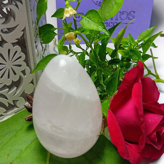Yoni Egg de Quartzo Rosa – Ritual de Amor-Próprio, Autocuidado  e Cura Feminina